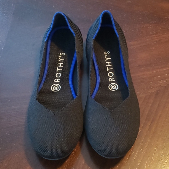 Black Rothy's Flats - Picture 2 of 6